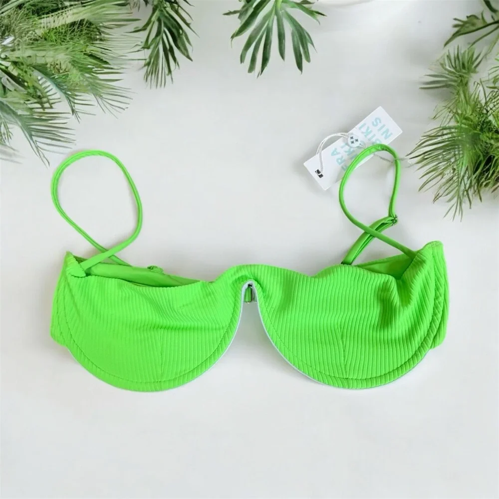 Frankie's Bikini NWT Tolly Green Bikini Top Medium